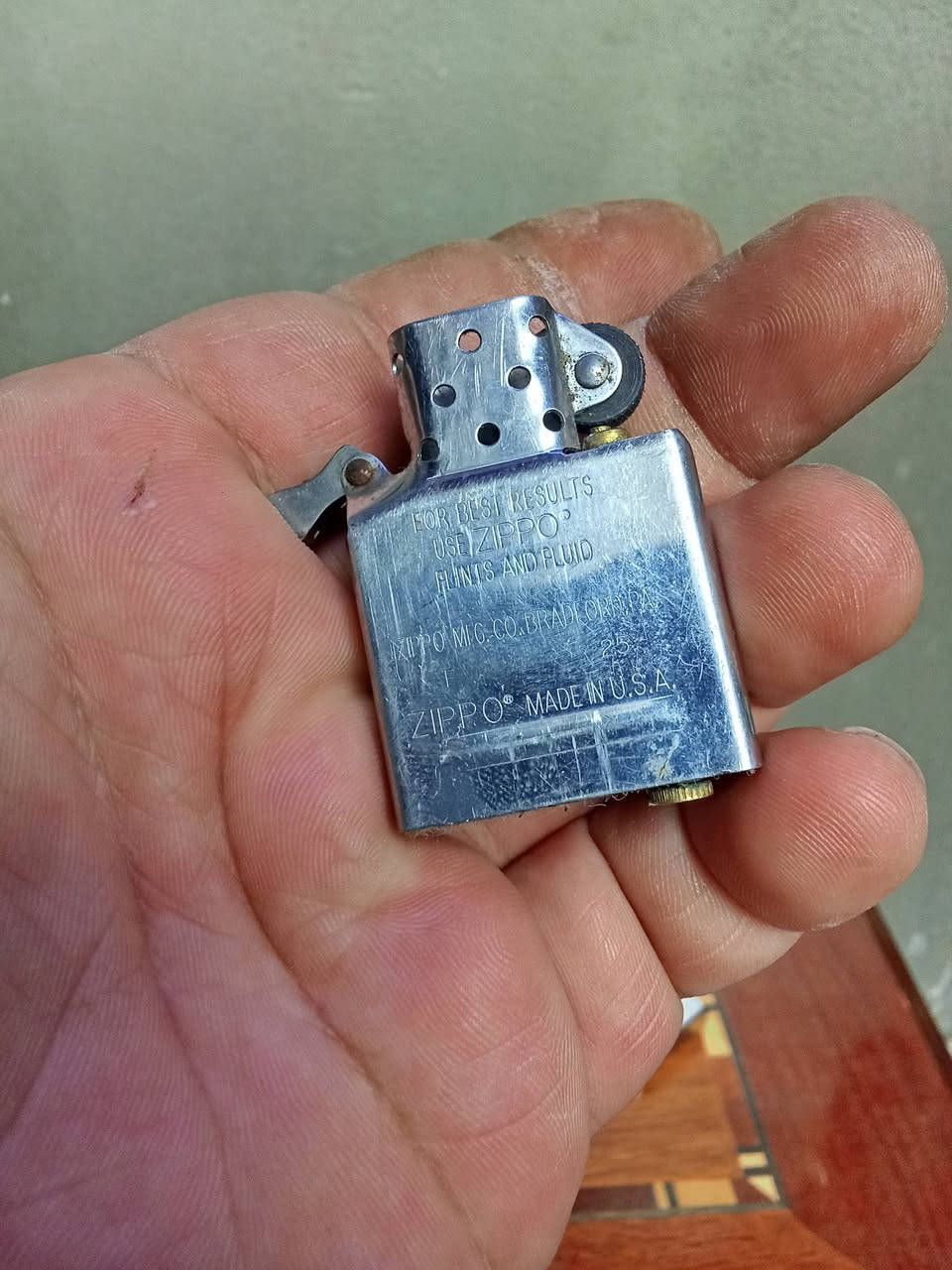 جداحات زناد قديم القطتعين يعملن يحتاجن بانزين خاص بجداحات فقط 
وحدة صناعة أمريكي مختوم بغداد ***********
