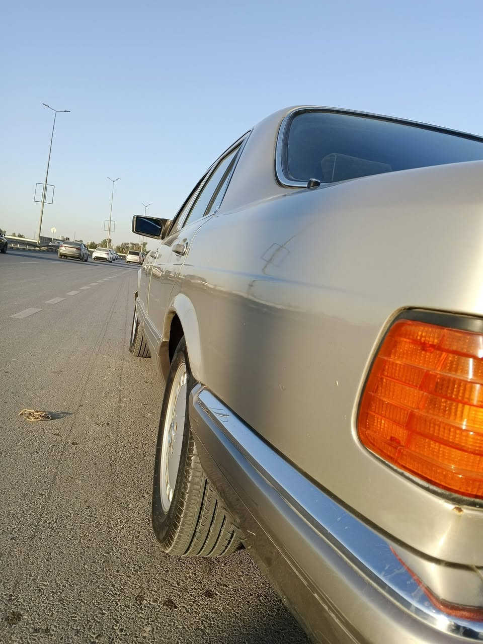 ألسلام عليكم مارسدس ١٩٩١ شمباني مصبوغه عام جماليه بدون حادث محرك ٣٠٠ بلاد بسمي سياره جاهزه بدون اي نقص تخم تاير صدر محرك كير كله شرط بغداد الدوره هاتف *********** السعر ٨٥ وبيها مجال بصيط
