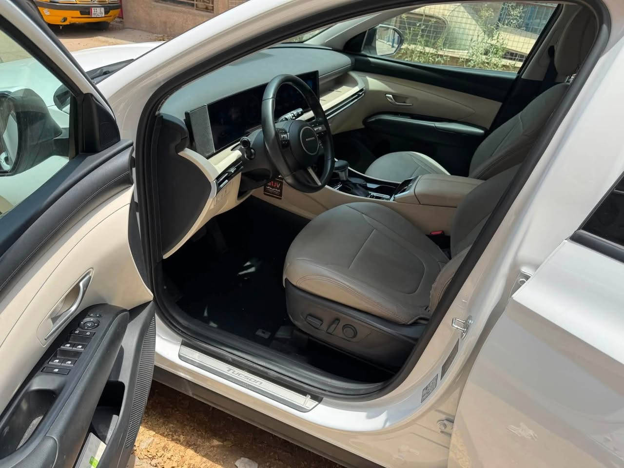 للبيع Hyundai-Tucson-2025
اللون/ ابيض

سيارة رقم اربيل - ماشية 18 الف كيلومتر

وارد خليجي 

سيارة نظيفة جداً وبحالة ممتازة 

مواصفات / محرك اقتصادي وقوي 

شاشة حديثة متعددة الوظائف - كاميرا وحساسات

تشغيل بصمة وستارت - إضاءة LED كاملة

جنوط وكالة - مرايا كهربائية -صندوك كهربائي تكييف ممتاز قطعتين

    

كراسي كهرباء

داخلية نظيفة جدا ومغلفة -ارضيات بعدهن بجيس

العنوان بغداد 

__________________________________________

السعر 21.5وبيها مجال

للتواصل :***********
