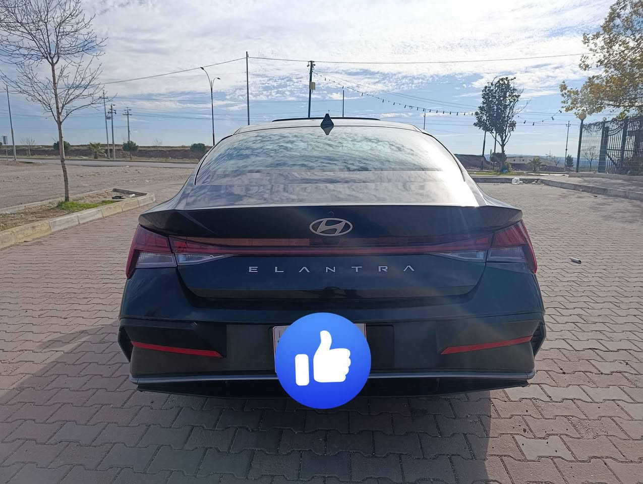 Hyundai Elantra 2024
لون اسود 
ماشيه 11 ألف ميل
سعر 155 ورقه بدون رقم 
تترقم محافظات الأفلام
اربيل دهوك سليمانيه
مده الترقيم 60 يوم من تاريخ الشراء
حادث سيارة / نص جاملغ خلف صبغ فقط بدون داخل
رقم شاصي  kmhls4dg7ru716143
بجم كبس شركة
كافه الأيربكات سليمه 100/100
مواصفات فول 1/1👇
بصمه +شغال عن بعد
كيجات الكتروني 
فتحه سلايت
ويل كب كروم بلادي
رادار امامي و جانب و خلفيه 
حساسات خلفيه 
تحكمات فول 
قياده ذاتيه 
بريك بصمه
بيع فقط بدون مراوس
سيارة في اربيل شركة نور البصرة
***********
***********
