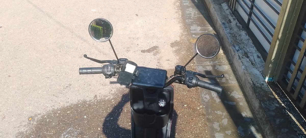 دراجة اف16للبيع موديل 2025
5بطاريات دبلل

ملفها2000واط حقيقي

4نمر سرع الاقصه109

شاشة حديثة وكبيرة تحدد الأعطال

لايت عالي ناصي ودبل اشاير 

بلوتوث 

بيها سويجين  وبصمتين تشغيل عن بعد 

بيه كسر اثني موضح بل صوره

الدراجة كلش كلش نضيفة استعمال شهر ماماشية السعر$500

بيها مجال العنوان بغداد  جسر اديالى باب الشيخ تواصل خاص أو رقم 
***********
