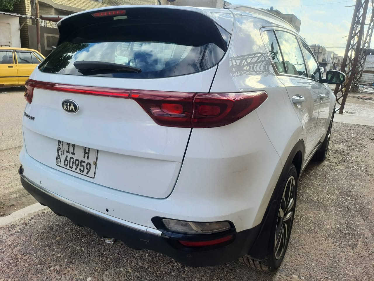 سبورتج خليجي موديل 2019 رقم بغداد الجديد
(كفالة من الصبغ والتبديل ) فقط بارد قطعة وحدة
محرك 2000 دوش مواصفات ال (Basic )
السيارة جاهزة بدون نواقص
للاتصال : ***********
السعر : 186$ مجال بسيط ( بيع فقط )
العنوان : بغداد الكرخ
