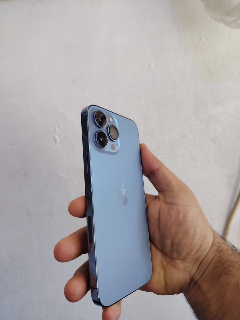 سلام وعليكم ايفون 13 برو ماكس الجهاز ذاكره 128 فقط مبدل شاشه وبطاريه احسن نوعيه فيس أيدي كله شغال كامره كله على الابلاد الجهاز نضيف حيل السعر 450 وبي مجال المكان بغداد البياع رقم الهاتف ***********
