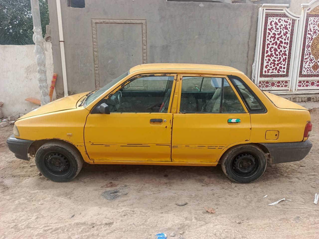 السلام عليكم موديل 2012 مكينه كير حداديه تبريد شغال عوزه غاز عوزه شويه ترتيبات رقم نجف  راعيها ما ندله
مكان الديوانيه ***********السعر15
