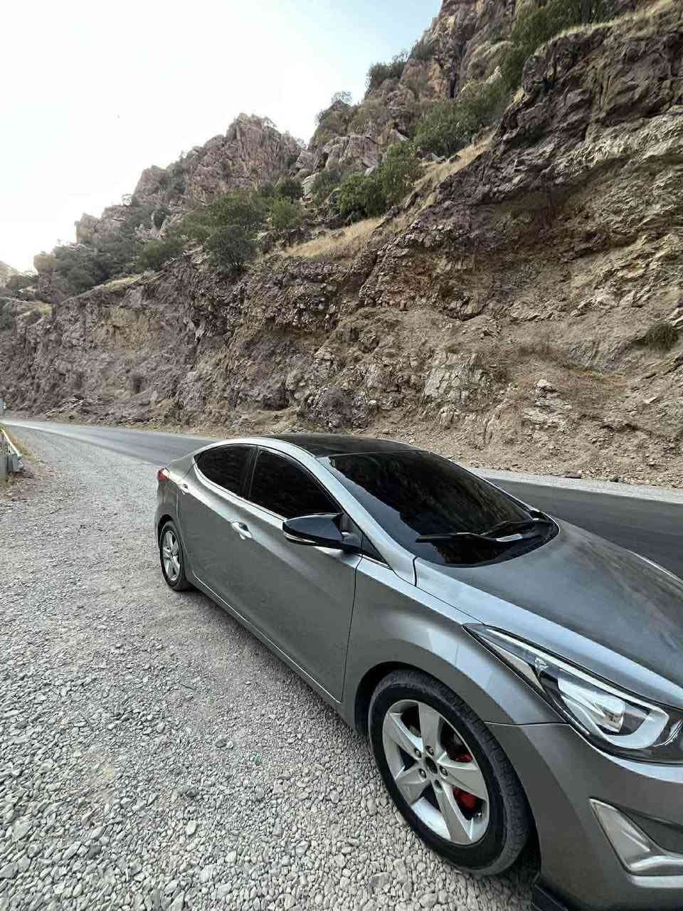 Duby
ئه لنترا مؤديل 2016براوه 
گير تؤماتيك قه پات مواسفات 
ته نها سلايت نيه 
كوشن هيتر 
سوكان هيتر 
گير مه كينه به شه رت 
هه مو گياني به شه رته 
ژم.*********** أربيل, العراق
