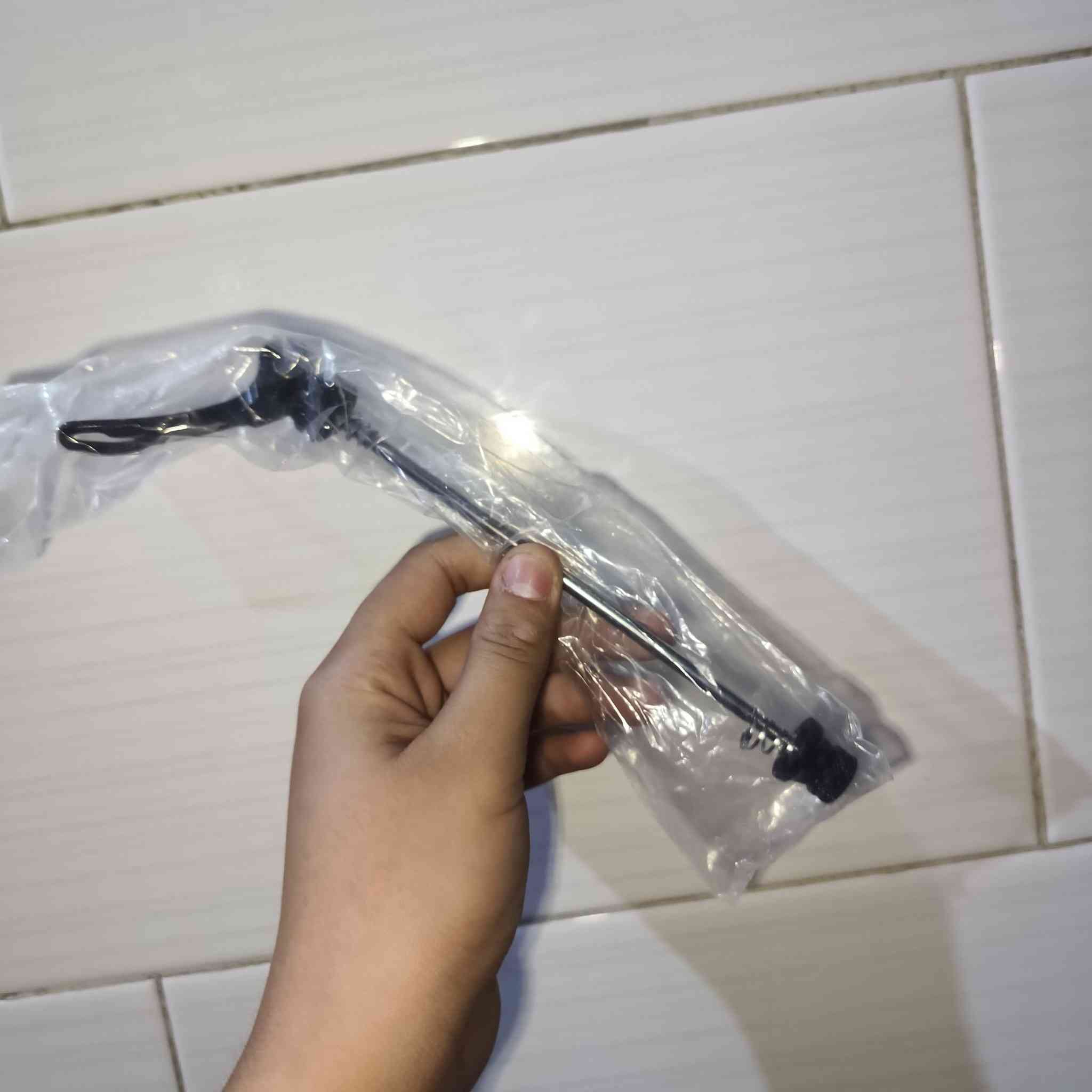 غراض بايك للبيع جديد غير مستخدم
الحذاء بايك لوكات جديد قياس  44 يلبس 43 السعر 15
بطيخه خلفيه من ماركه PRO4 سبع الوان  مع البيم مالته  36 سيم طرب السعر 15 للتواصل على الواتساب : ***********
