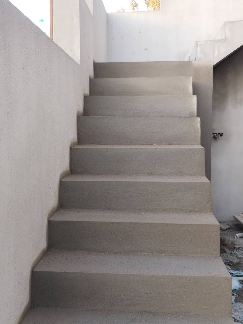 سلام عليكم اصطه لباخ سمنت متفرغ شرط شغل نظيف لي اريد يتواصل معي على هذا الرقم ***********
