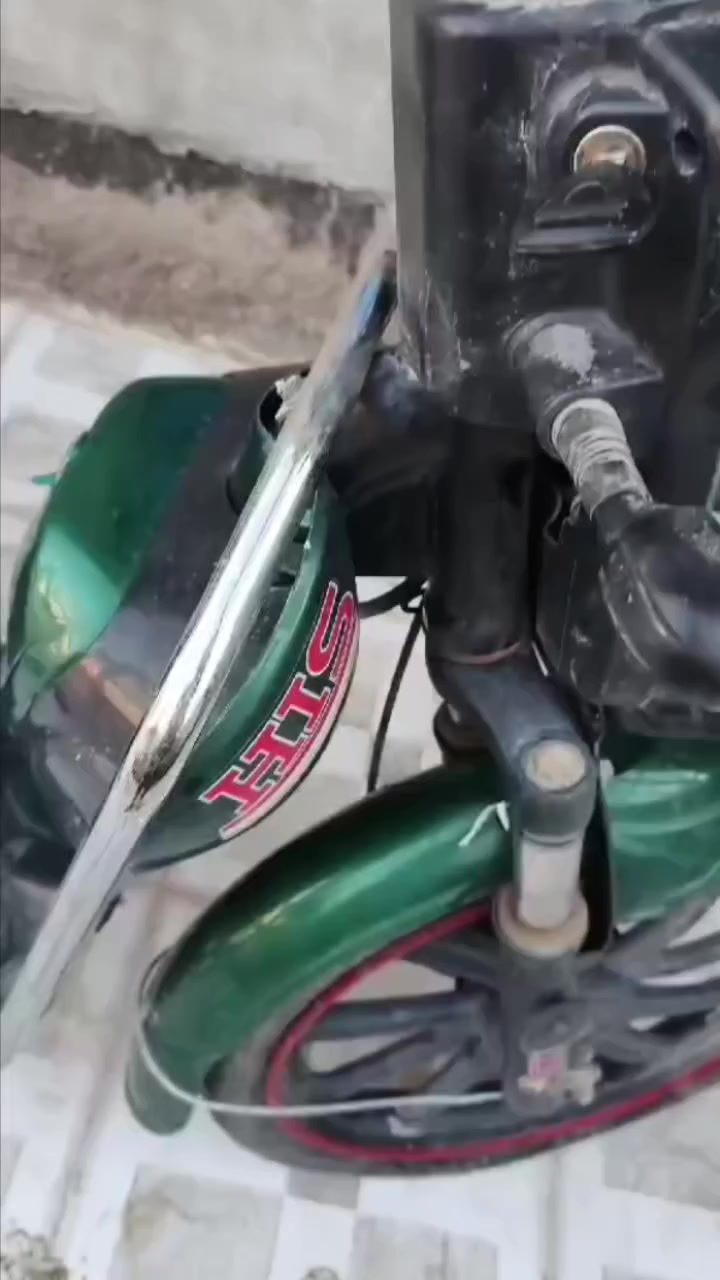 موطور شحن
السلام عليكم موطور شحن للبيع 
البطارية ممبدله جديده بعدها 
السرعه ٩٩ موضح بالفيديو  
الرقم: ***********
