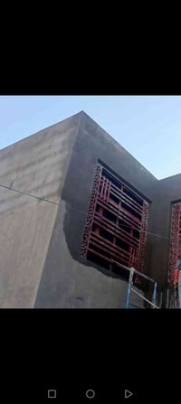 خلفه لبخ متفرّغ حاليا وشغل نضيف شرط ولتزام بل موعد 07833505794