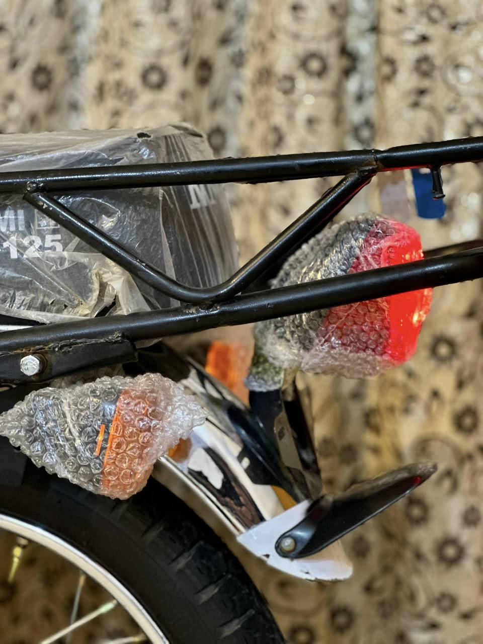 دراجه نامه شاصي 24 سكنر تعمير 25 شلامجه شلامجه دراجه كله شغاله من طول لطول مكفوله كفاله عامه مكاني الشطره
السعر 850 وبيه مجال 

رقمي : ***********
