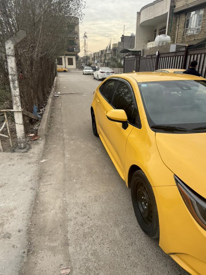 السلام عليكم.  للبيع كورلا وارد امريكي موديل 2022حادثهه موضح في الصور تبديل جاملغ وباب اصلي نفس اللون سياره جديده واحلى من الصور رقم وهزه وهيئه هذا الاسبوع سويتهن رقم بغداد مكاني بغداد  للاتصال ***********السعر ١٦٧
