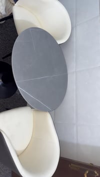 ميز طعام • كرسيين