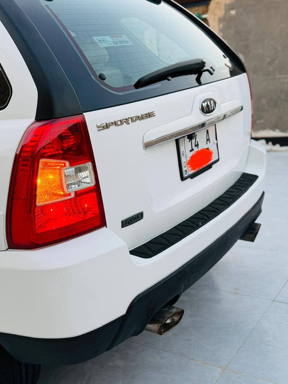 سبورتج موديل ٩ رقم بصرة انكليزي تحويل مباشر سنويه مجددة 
سيارة جاهزه من كلشي مكينة وكير حدادية كهربائيات طخم تاير تبريد تدفئة بحالة جيدة جدآ 
سيارة جاهزه وجديدة 

بيهة قطعة صبغ فقط جمالية والباقي كفالة
عامة 

للإستفسار الاتصال على الرقم فقط. 

***********

مكان السياره العمارة مركز المدينة
