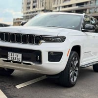 جيب كراند شيروكى اوفرلاند 2024 محرك 3.6 لتر 6 سلندر  مع نظام دفع رباعى...