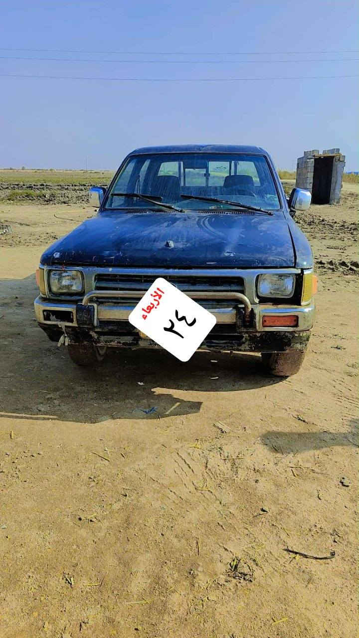 سلام عليكم سياره مديل 94رقم واسط تحويل مباشر سعر 45وبيه مجال مكان ذي قار قظاء الدوايه رقم الهاتف ***********
