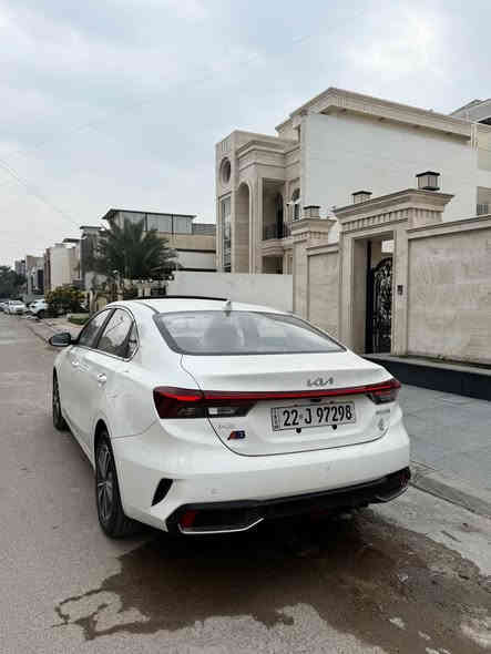 السلام عليكم 
كيا k3 موديل 2024 فول مواصفات 
ماشيه31الف كيلو
مكفوله كفاله عامه من كلشي لا صبغ ولابارد ولا حتى شخوط
بصمه
سلايد
كشنات جلد 
حساسات اماميه وخلفيه 
كامره خلفيه 
شاشه جبيره 
مري شفط وكهرباء 
فول تحكم ستيرن 
مداخل شحن تايبسي
مود درايف (سمارت_نورمال_ايكو_كومفورت)
شاشه ديجتال 
بجم لد وزنون 
بك لايت لد 
وباقي المواصفات المعروفه 
السياره مكفوله كفاله عامه من كلشي 
رقم اربيل الجديد وهزه جديده تحويل مباشر 
السعر144 ورقه وبيها مجال 
مكانها بغداد اليرموك 
*********** بغداد
