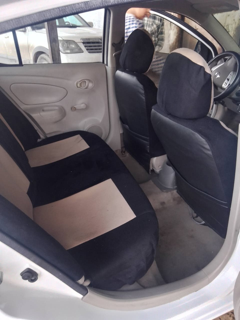 السلام عليكم نيسان سني هندي موديل ٢٠١٩
خليجيه رقم بغداد دولي والهزه جديده 
كير مكينه مكفولات صدر امامي خلفي شادهن جدت 
السياره مال بيت وكلش حلوه تجي وشوف ابعينك 
السياره بيهه ٤مكانات صبغ فقط والباقي مكفول 
نقصهه تبريد فقط بس غاز ....تخم تايرات شادهن 
جدت ....السعر ٧٦ وبيهه مجال بصيط حك جيتك 
وتدلل مكان السياره الشعب شارع الصحه قرب مثلجات 
تفاحه......🍎🍎🍎 ***********
