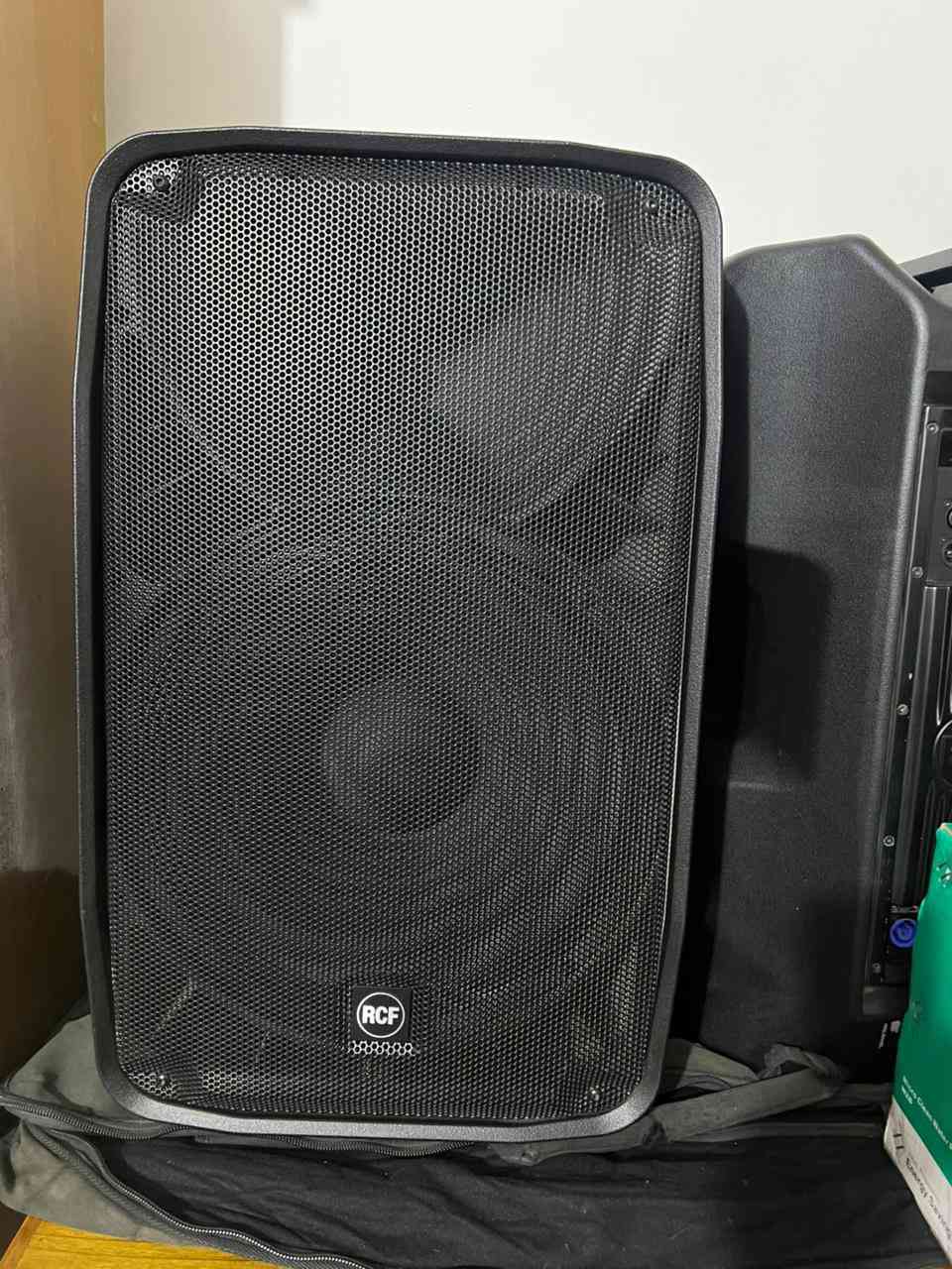 hd35 كفاله من التصليح والفتح 
مستخدم نضافه100‎%‎
العنوان بغداد مدينة الصدر 
***********
