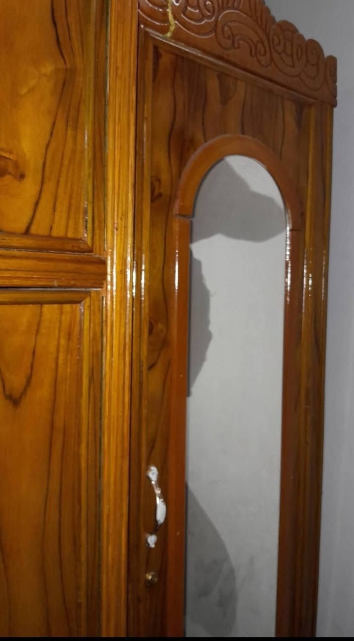 السلام وعليكم غرفه نوم مستعمله كلش قليل( وبعده اخت الجديده) الموقع صلاح الدين (قضاء بلد) السعر خاص  للاستفسار ***********
