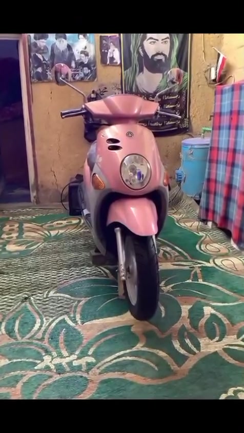السلام عليكم فله للبيع دراجه مكفوله كفاله عامه ختم واحد ويه المكينه ماشيه 28 الف اوراقها باسمي زلغ مابيها كفاله عامه مكاني بغداد مدينة الصدر الشراي يتصل ***********
