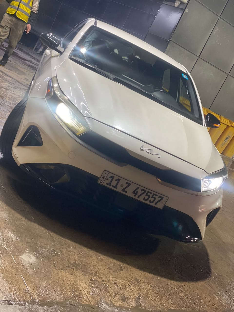 السلام عليكم 
للبيع او مراوس كيا فورتي 2024 حادثهة بنيد ودعاميه فقط بدون دواخل ومرفقه صور الحادث 
ماشيه 48 الف
فول مواصفات GT line
بصمه 
كشنات جلد 
تشغيل عن بعد
رادارات اماميه وجانبيه 
السعر 160$ وبيهة مجال 
للأستفسار ***********
