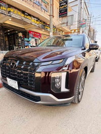هونداي باليسايد 2023 ماشيه 28 الف كيلومتر قابل للزيادة  السعر275$ وبيه...