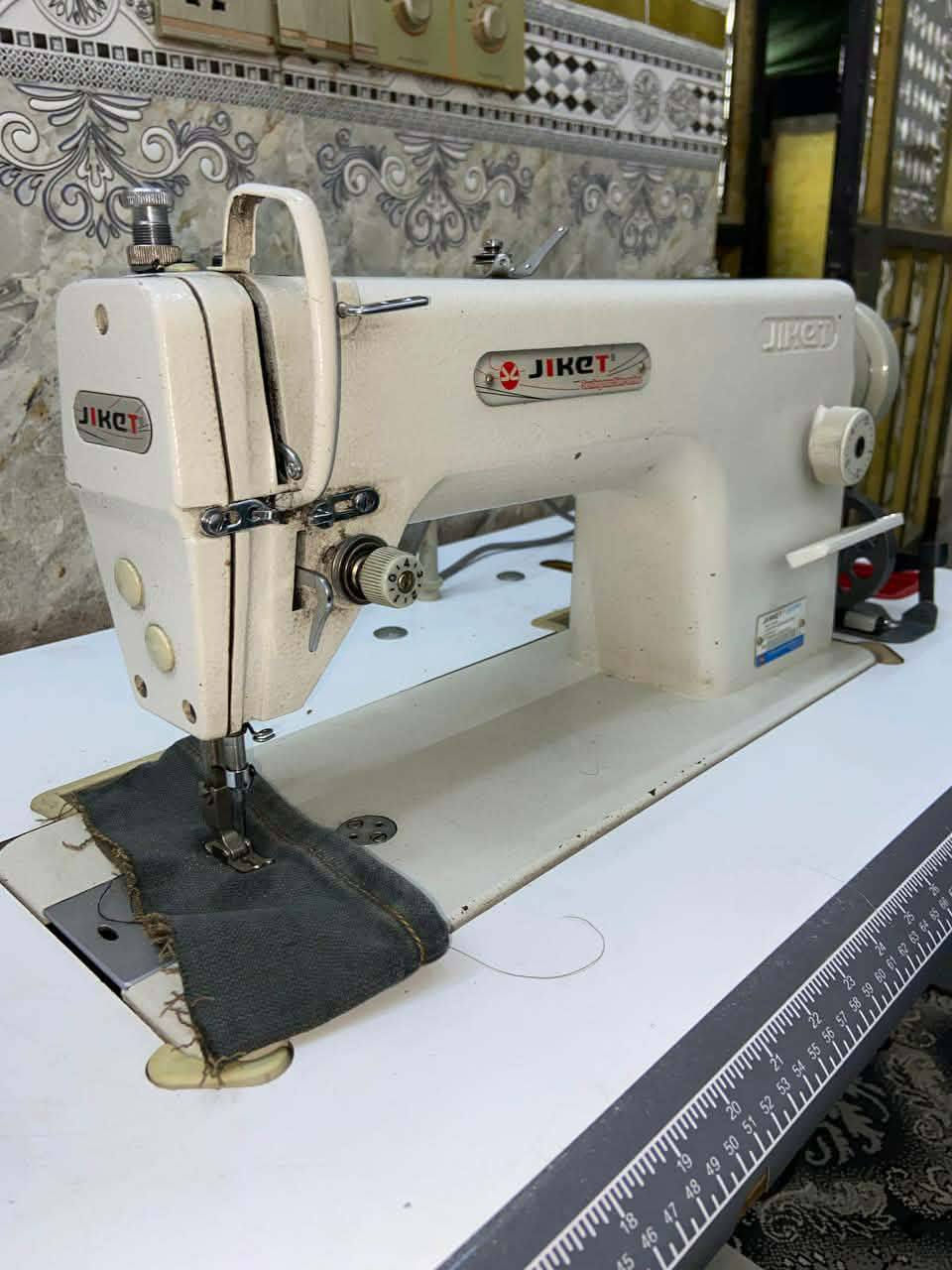 ماكنة خياطه نوع جاكيت نظيفه جدا استعمال بيت ما طورها كاتم تحكم سرعه اقتصادي بسعر 225مكاني بغداد مدينة الصدر شماعية
***********
عباس
