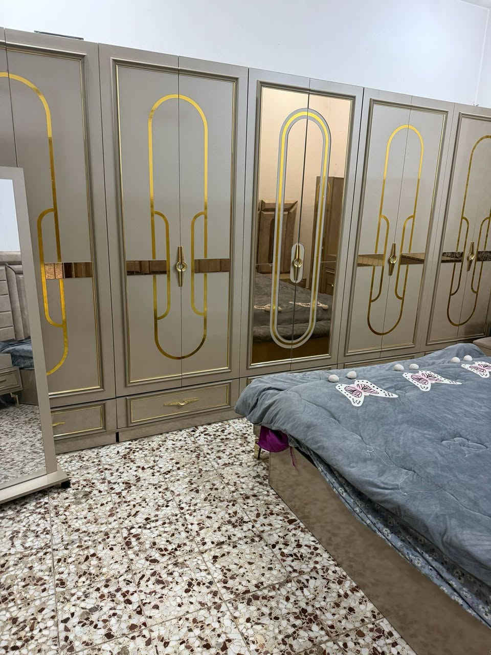 #للبيع،المساحة( #100_متر ) السعر ( #240_مليون )
#ملاحظة_البيـت_للبيــع_مــع_الأثــاث
 #الموقع ( #حي_الأوقــاف )
#قــرب_حــزب_الــدعوة_الــولايـة
#أقـرب_نقطـة_دالـة_المصــور_حيــدر_الفتـلاوي
#البيـت_ثلاثــة_طــوابق_البنـاء_درجــة_أولــى
#للأستفسـار_المراسلة_خـاص_أو_الأتصـال 
#_ـ______***********_____***********
#_متــابعة_للبيــج_لطفــلاً
