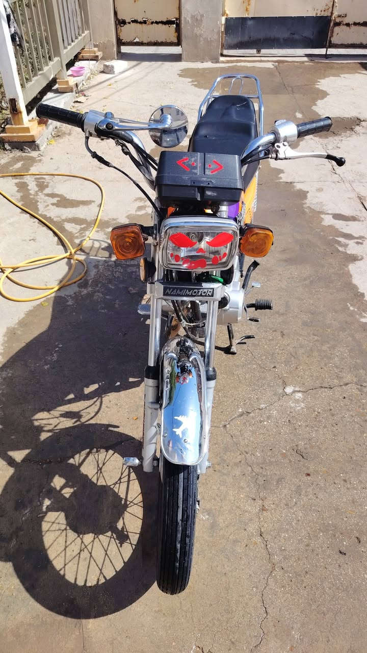 سلام عليكم دراجه نامه موتور موديل 21 دراجه نظيفه ما عايزه برغي وكيله العارضي أوراق السعر 700 وبيه مجال مكان الدراجه النجف حي العسكري كبل شارع السبيس رقم ***********
