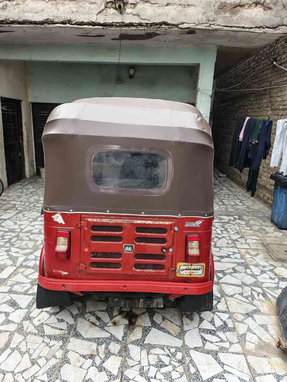 سلام عليكم شباب تكتك 18 تكتك خير من الله  ما نقصه شي اوراقه كامله لمصطفى  لا ضربه وله صبغ مكينه لا تنقيص وله تبخير  تخم تاير جديد  رقمي *********** سعر 400وبيه مجال شي قليل
