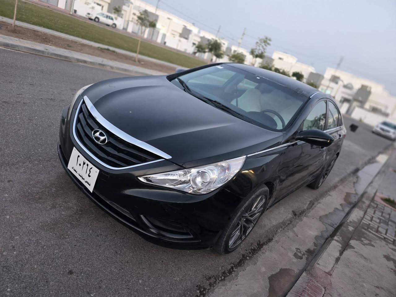 سۆناتای بڕاوە 2010
مەکینە 24ی بنزین 
جوان و خاوێن 
گۆڕینەوەش دەکەم بەشتێك بەدڵم بێت
شوێن کەلار
ژ..م ***********
