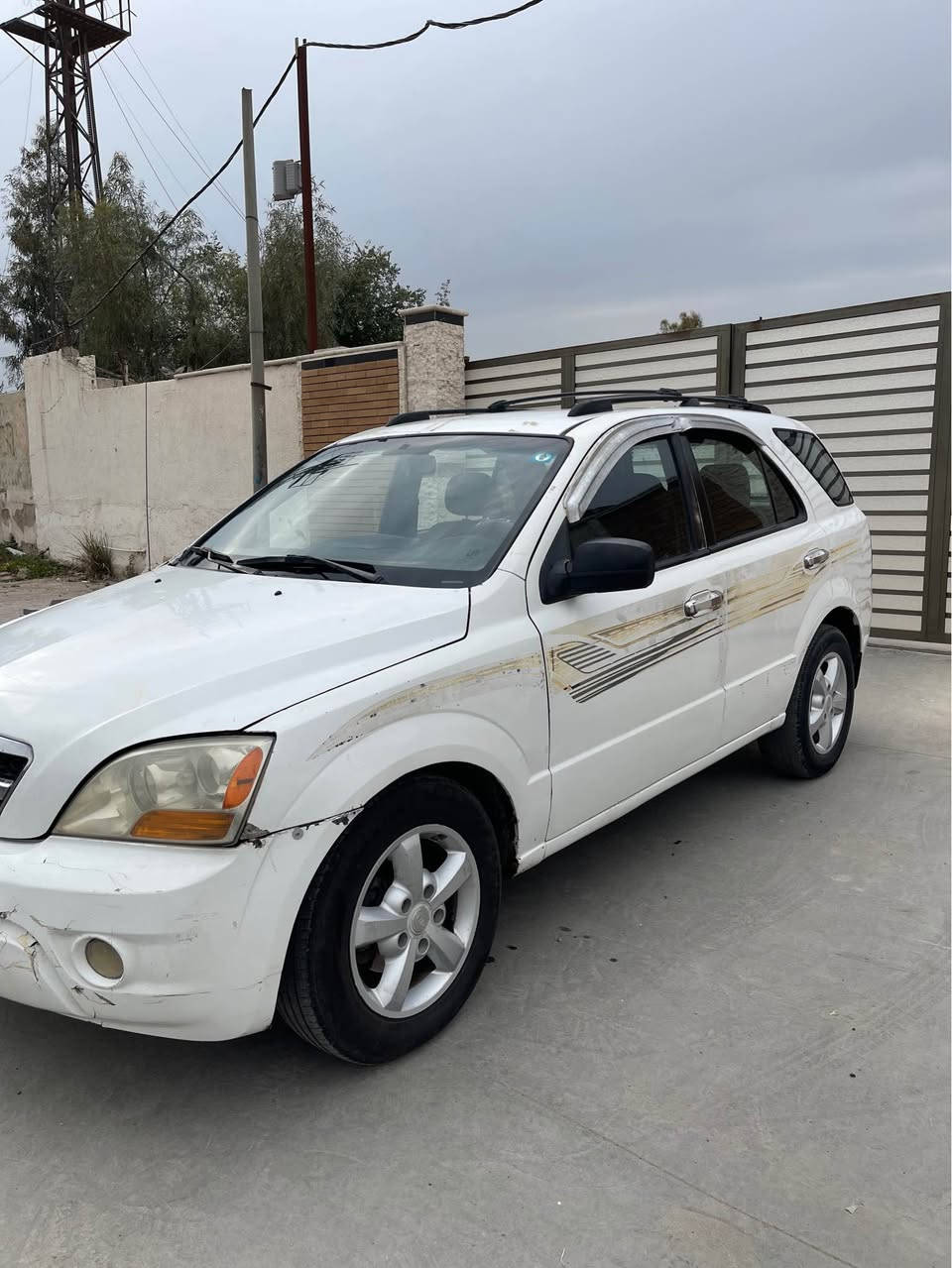 كيا سورنتو مديل 2007 مشروع وطني بسمي كير محرك 3600نضاف امريكي بيها ضرر باب السايق وبيها قطعتين صبغ فقط السعر 72 وبيها مجال العنوان بغداد الحريه رقم الهاتف *********** Colombo, Sri Lanka
