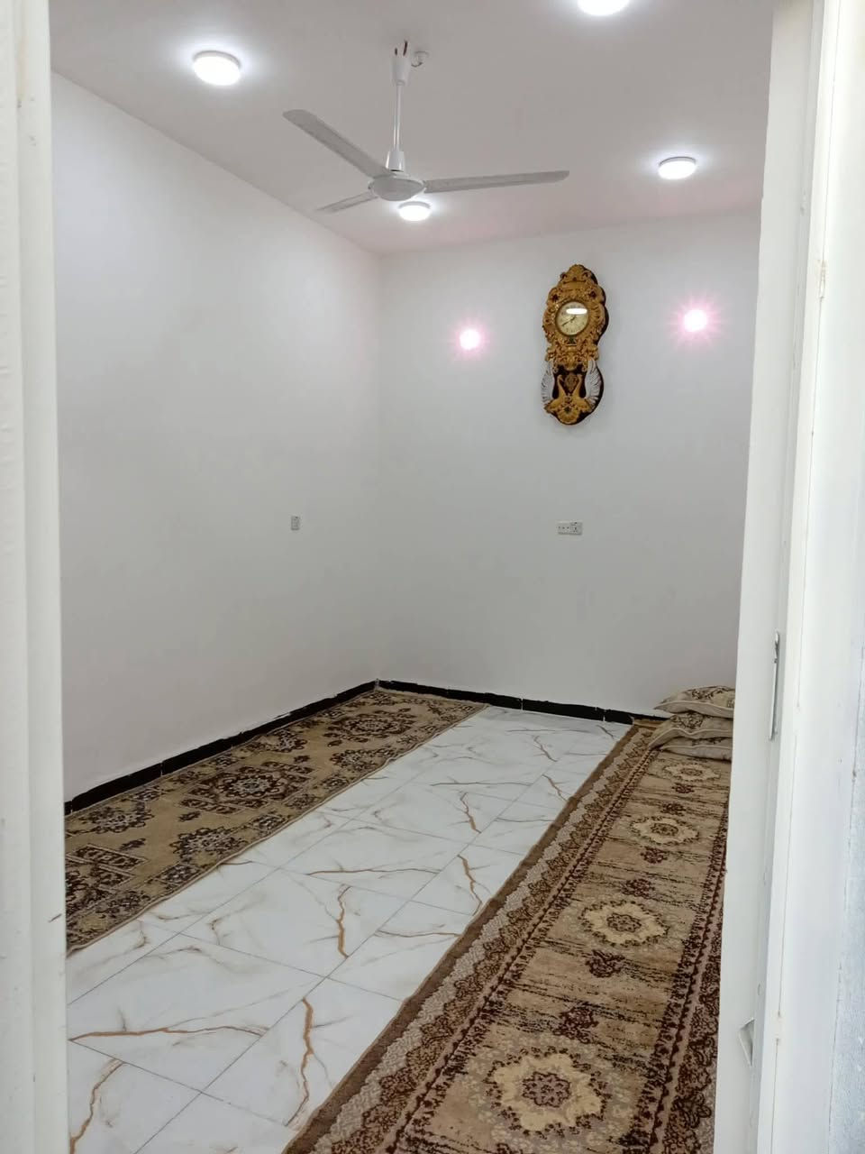 🏠 دار سكن للبيع ١٠٠ متر🏠 طابو زراعي سند 25 تحويل بسم المشتري  مباشر ♦️♦️♦️
مجمع المصطفى قرب دور النسيج نهاية شارع القوس🌿♦️💚
يتكون من استقبال صاله مطبخ غرفه نوم حمام داخلي وخارجي بناء حديث طابوك الاساس والصطح  صب كونكريت 🏠🌿🏠♦️
ارضيه بورسلاين كله سيراميك درجه اولئ كامل من كلشي  الشارع تبليط وإنارة ليلية بيت كلش حلو نظيف بناء درجه 🌿 اولى للاستفسار خاص


**إذا كنت صاحب هذا الإعلان وتريد حذفه لأي سبب، رجاءا أرسل رسالة إلى الدعم الفني**