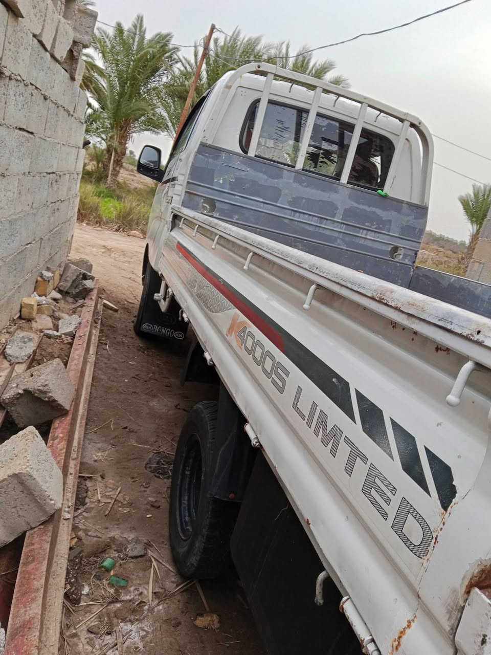 السلام عليكم كيا حمل لبيع 2005 جاهزة مكينة بية تنقيص وباخار حدادية تخم تاير كير جاهزة علة اخر حباية السيارة مكفولة من الكص وتبديل رقم بغداد مشروع وطني مكان السيارة الدوانية الحمزة الشرقي السعر 65 وبية مجال ***********
