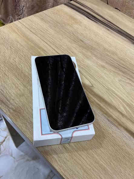 السلام عليكم iPhone 13 الذاكرة 128 بطارية 95 
لا مفتوح ولا مصلح نضافة95/100 كامل ملحقات ضمانة يخلص 2026/4/13 شرق اوسط ABM 
مكاني بغداد الدورة 
500 قفل***********
