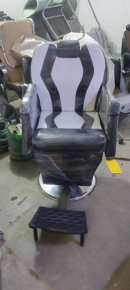 سلام عليكم للبيع مستعمل قليل متانة يشهد الله حديث مدينة الصدر قطاع 24قرب مجمع الصادق  للدوات السيارات ***********
