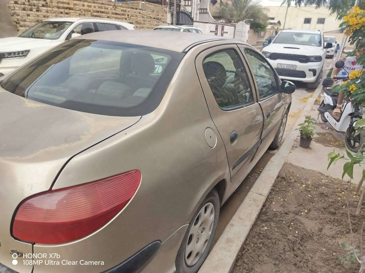 بيجو .2009للبيع  سعر 35 ورقة..
ملاحظة .الكير نمرة 4 متجي 
‏‪***********‬‏
مكان السيارة حلة 
مكلف بلنشر
