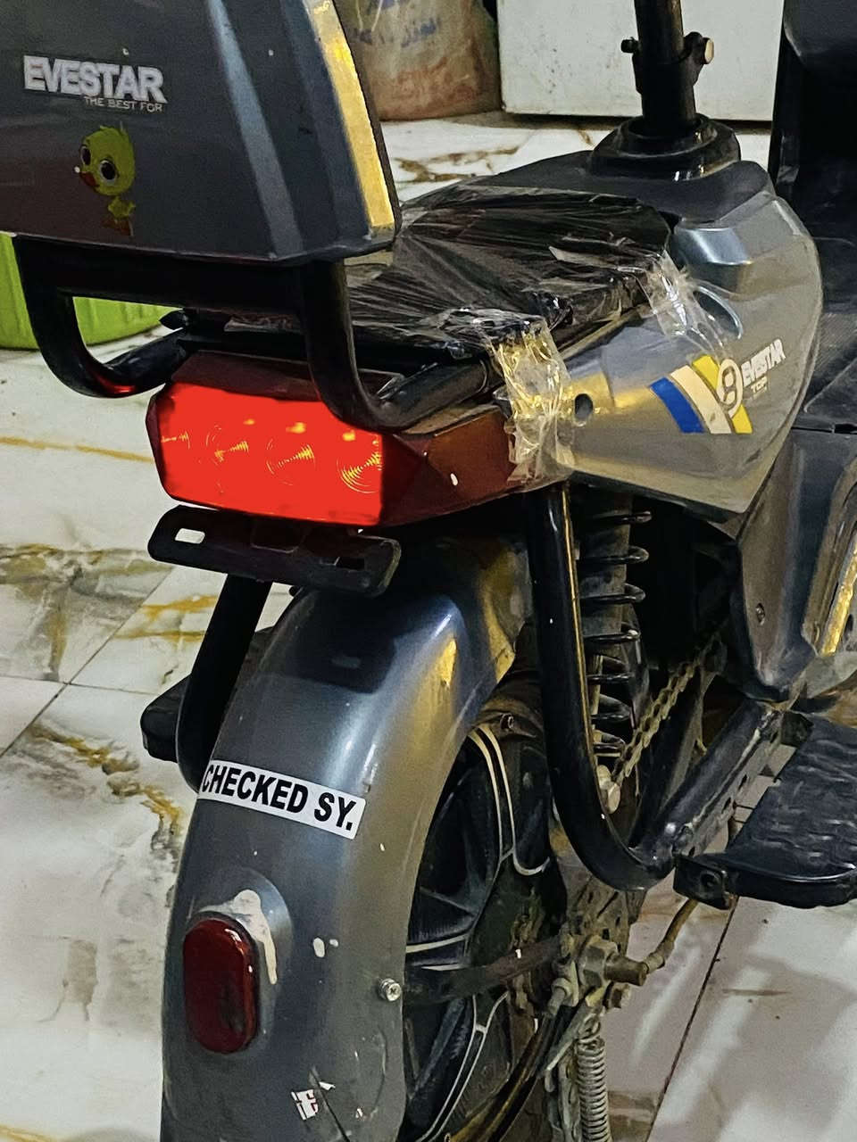 دراجه شحن بطاريات جدد ما ماشي بيها بطاريات فيتنامي
كامله من كلشي اي  مشكله مابيها.  سعر ٢٧٥

مكان بغداد سريع دوره ليوسفيه


**إذا كنت صاحب هذا الإعلان وتريد حذفه لأي سبب، رجاءا أرسل رسالة إلى الدعم الفني**