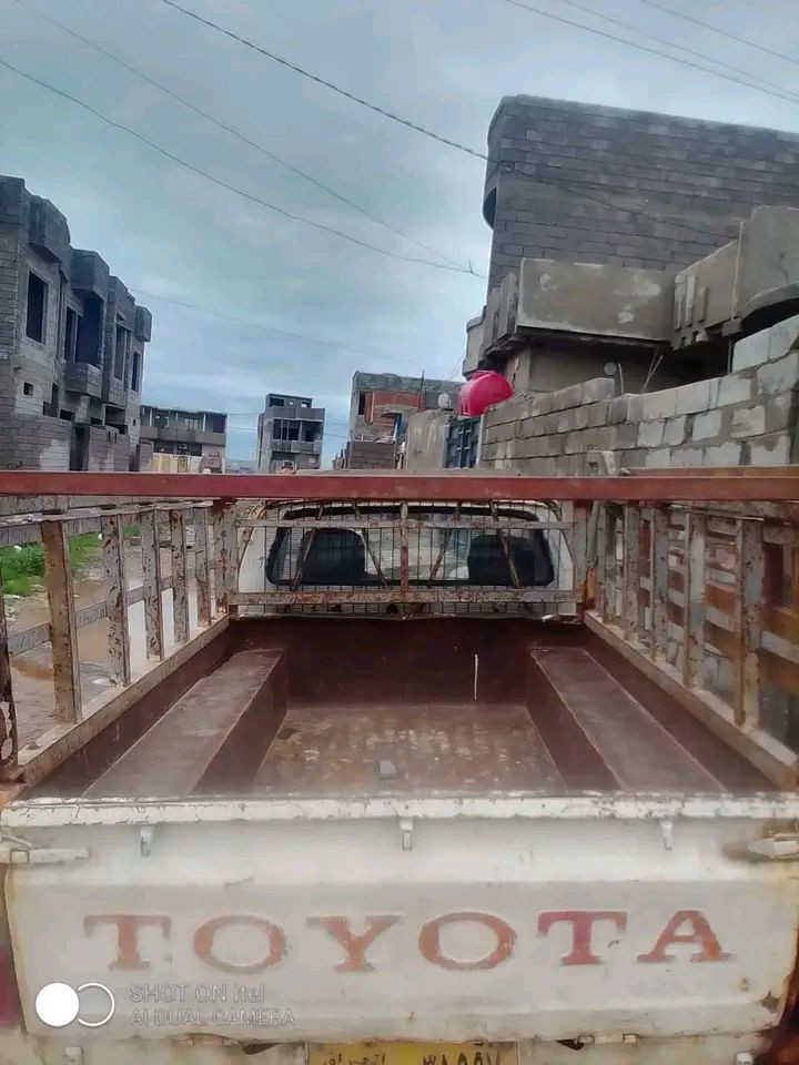 سلام عليكم سيارة موديل 80شرط الوكالة وتحويل محرك شرط وكسن شرط السعر 15وبيها مجال للطيبين***********
