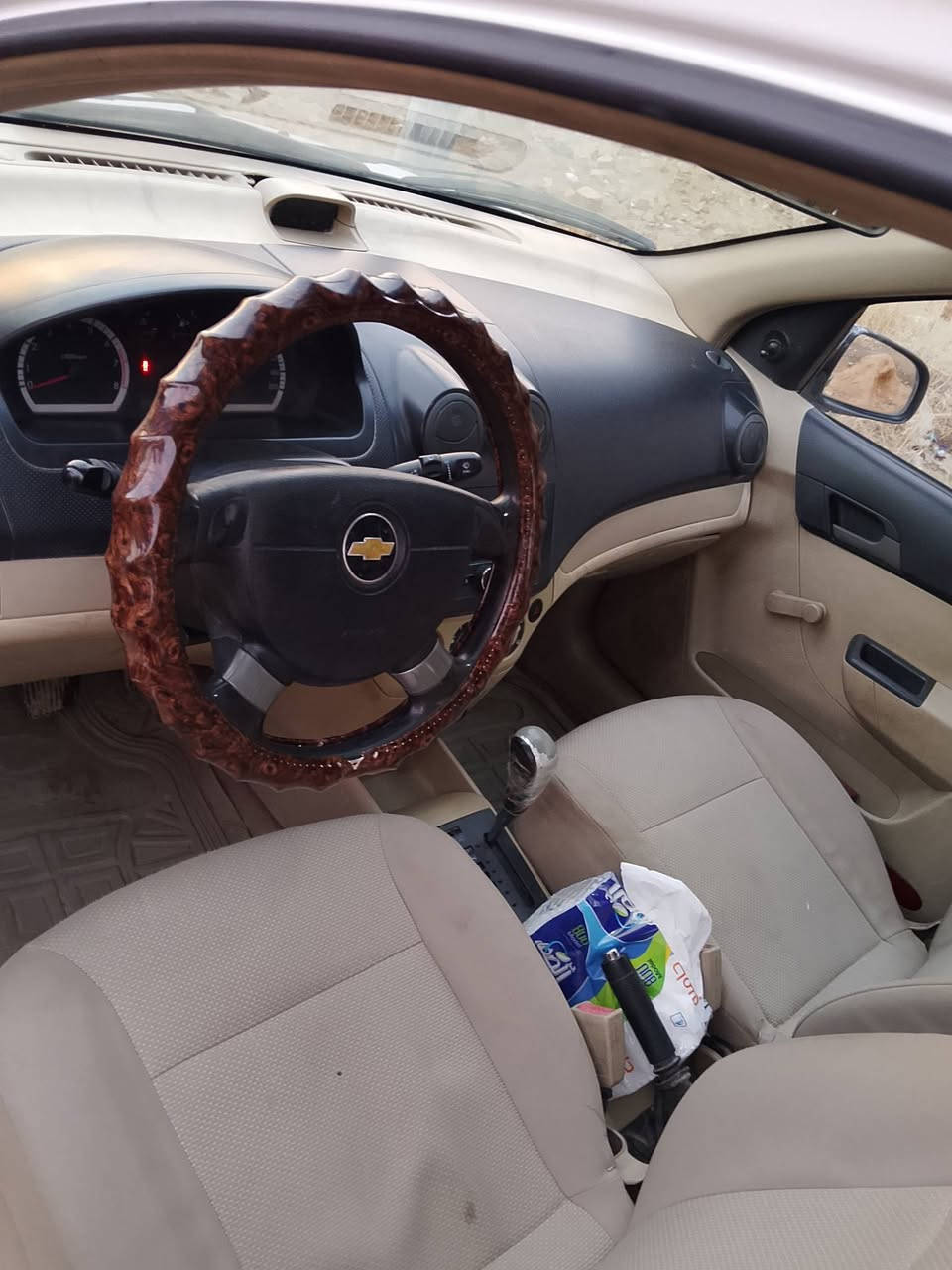 السلام عليكم .....
أفيو موديل 2010 خليجي واسط مشروع وطني سنوية لل 2029 مكفوله من الضربة والتبديل . محرك وكير جيد تبريد شغال حداديه وسط وباتري جديد كهربائيات وضع الشركه  السعر المطلوب 66 للاستفسار الاتصال على  الرقم***********

العنوان الديوانية المهناويه
