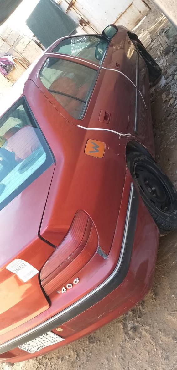 سلام عليكم
بيجو 406 موديل 2001
محوره كير ومكينه كورلا بيكاجو اوتوو
سياره بكمها ضعيف يعني عوزها مكينه 
صدر امامي خلفي جديد باتري جديد تخم تاير جديد غرفتها حلوه وكشرتها شوف العين 
ابيع على وضعها سعرها 38وبيها مجال بعد المعاينة أو ترهم  مراوس *********** بي وات ساب
