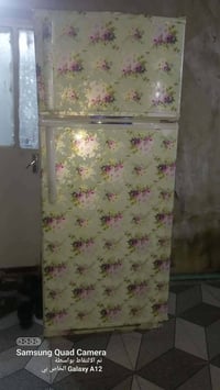 ثلاجة ١٦ قدم • مستعملة • شغالة