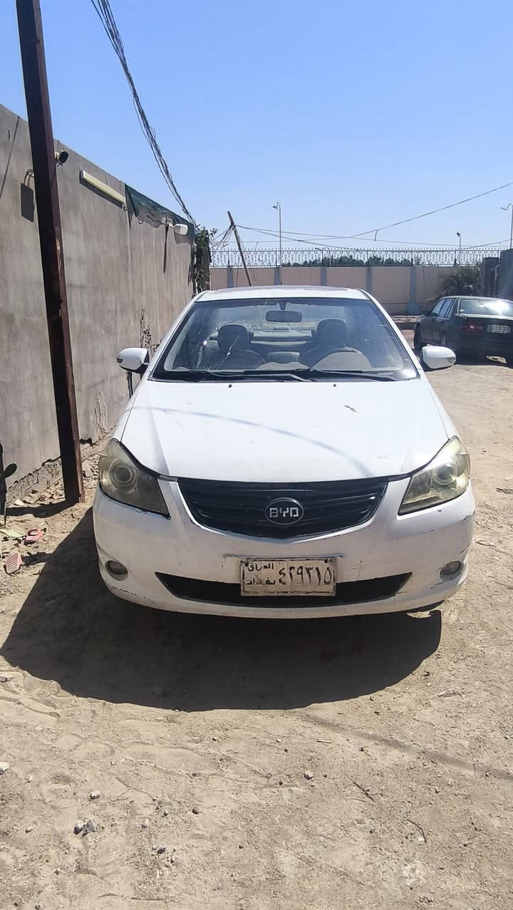 من رخصة الأدمن محترم
للبيع أو المراوس: بي واي دي BYD G3 موديل 2013
البودي: السيارة مكفولة مابيها ضربة أو صبغ، فقط شخوط وتكحيلات متفرقة بالبودي مثل ما موضح بالصور. (السيارة بالصور مامغسولة، إذا تنغسل تطلع أجمل بس ماعندي فراغ أغسلها).
المحرك: محوّرة محرك تويوتا كورلا (ياباني) كير ومحرك بنشاط ممتاز جداً.
الرقم: رقم صدامي (بغداد خصوصي) مميز ومرغوب.
الأوراق القانونية: السيارة بيها وكالة (التحويل أو عمل وكالة جديدة مباشر وبدون أي عائق).
الحدادية والتايرات: الحدادية نص عمر، والتايرات نص عمر.
الوضع الداخلي والخارجي: الجام الأمامي بيه فطر، والداخلية تحتاج دوشمة كشنات (القطعة مالت الدشبول موجودة)، وفتحة السقف تحتاج ترتيب، (التبريد عاطل).
السيارة مالت عمل ومحركها ولقمتها جاهزة وما توقفك.
الرغبة: بيع أو مراوس بسيارة (بي أم BM) أو (مرسيدس).
السعر المطلـوب: 45 ورقة (وقابل للتفاوض البسيط جداً بمكان السيارة).
المكان: النجف الأشرف.
للاستفسار والتواصل (اتصال أو واتساب): ***********
(الرجاء الي مو شراي لا يتعبني ويضيع وقتي، رحمة لوالديكم، النواقص كلها مشروحة والاتصال فقط للجادين).
