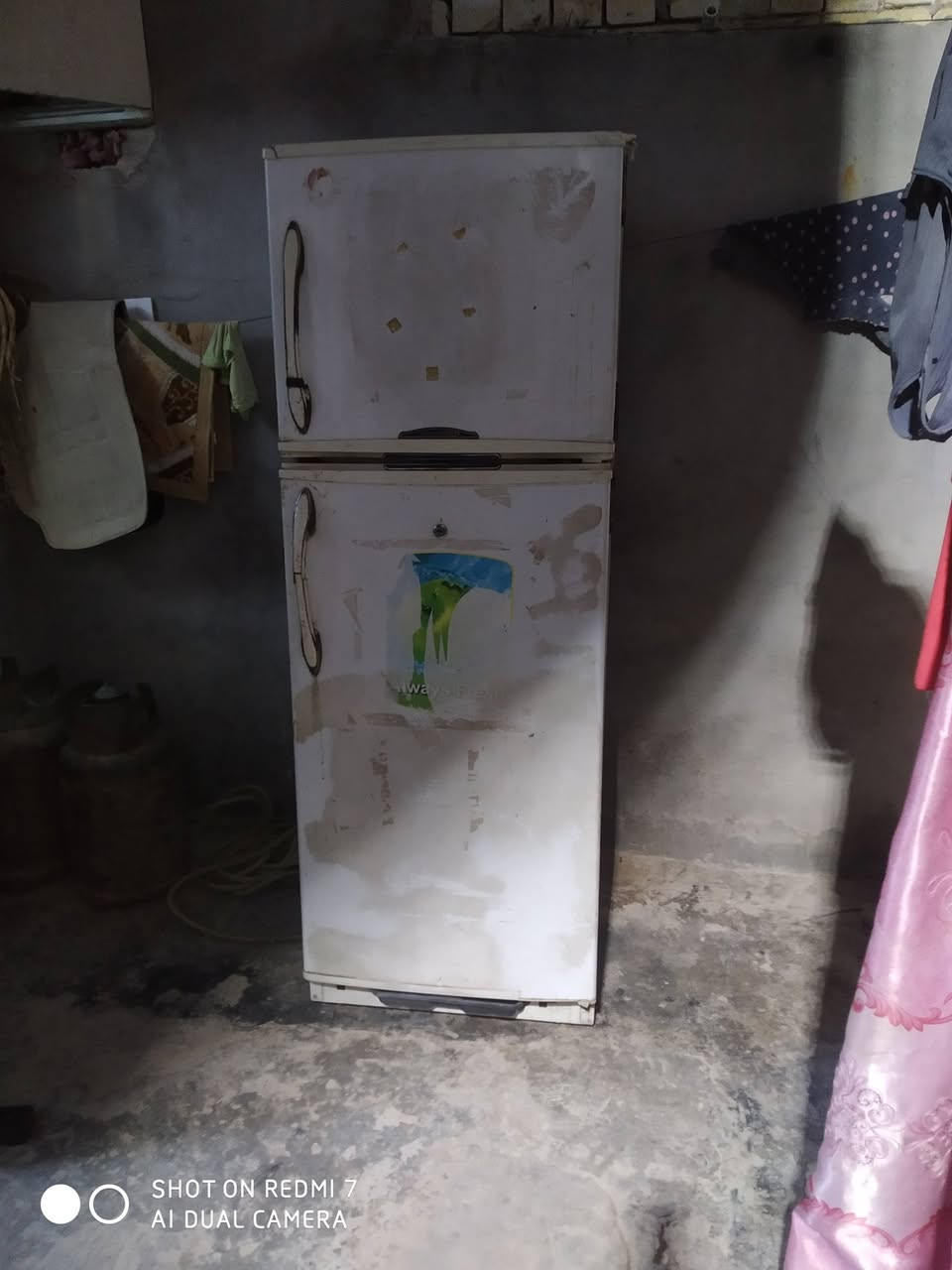 ثلاجه بيه ليك عوزه بس غاز ابيعك كشر السعر 40الف


**إذا كنت صاحب هذا الإعلان وتريد حذفه لأي سبب، رجاءا أرسل رسالة إلى الدعم الفني**