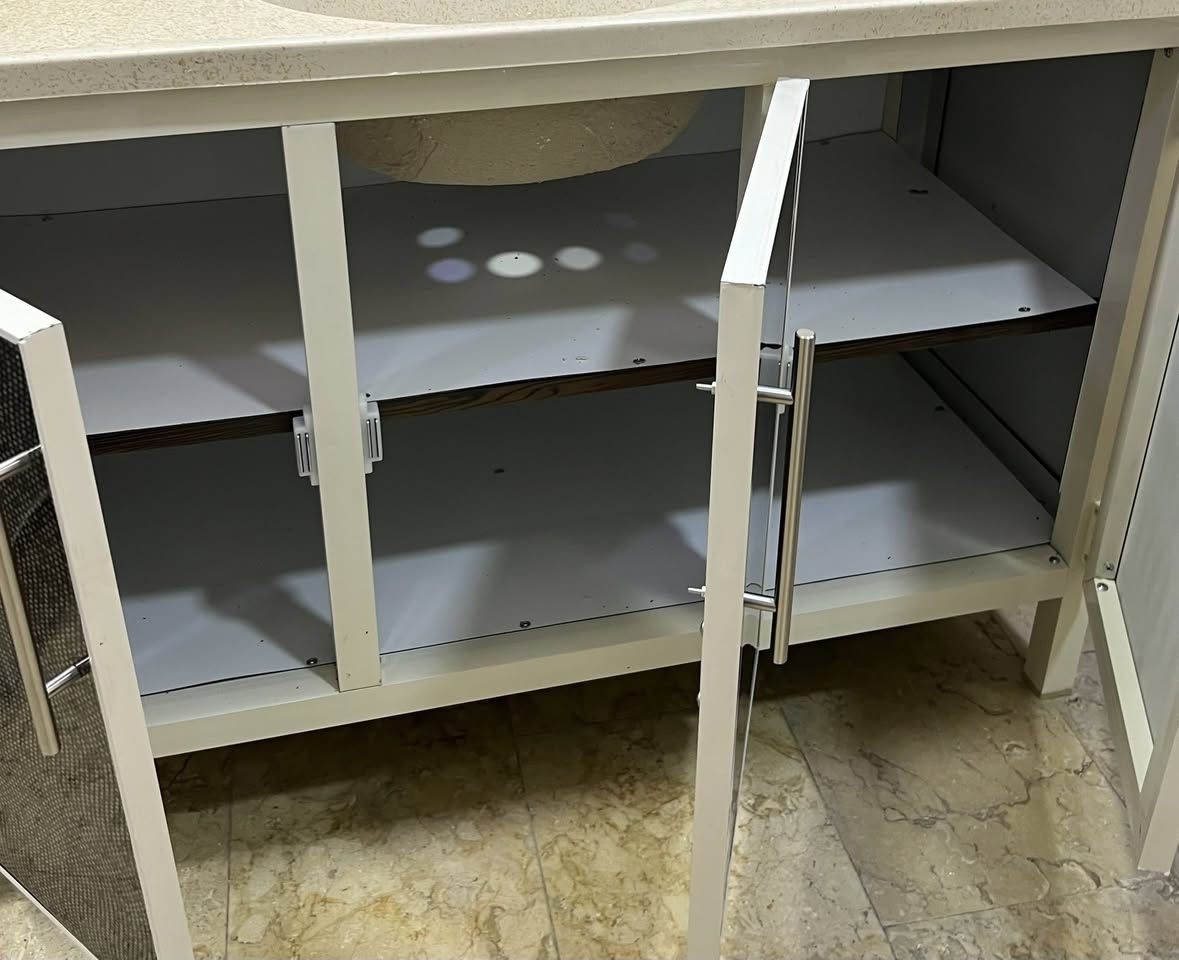 سنك مرمر قياس متر وربع 
جديد سعرة ١٣٠
مكان بغداد منصور واكو توصيل حسب مكان 
واتساب ‭***********‬
***********
