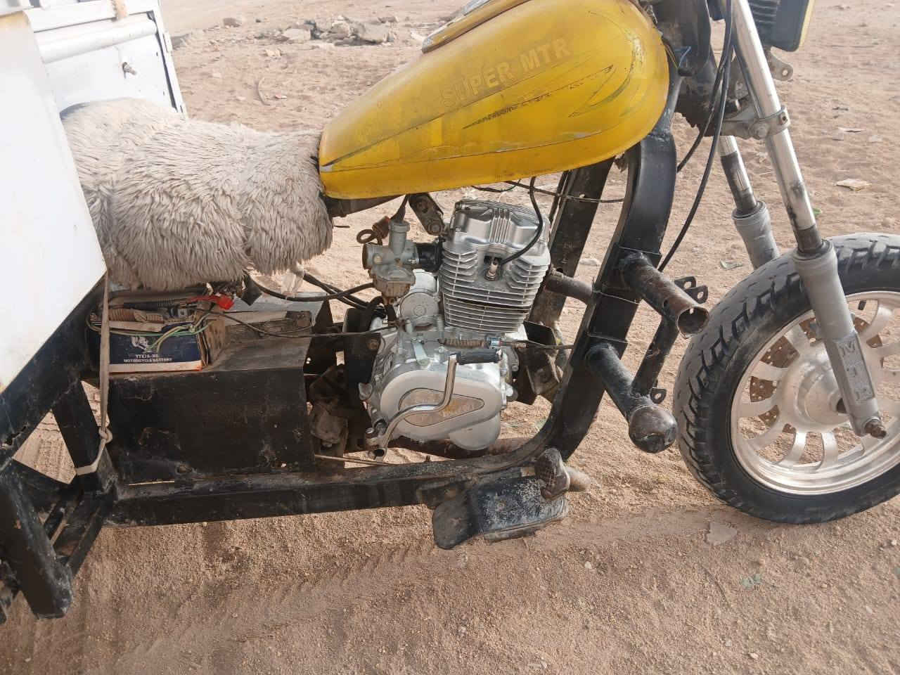 سلام عليكم ستوته البيع مكفوال شاصي مكينه. له شهر من مشدوده. كهربياته كله شقال اكسنه ابرغي. دوات مكفوال من سراق. مكاني زبير ***********
