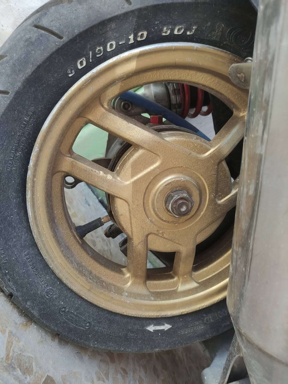 دراجه تفصيخ صدر وياله ضفيره صالنصه شيال دبل شتريد راسلني وتدلل لحيه اربعه روله بلاديه رباط ستيرن توصيل موجود


**إذا كنت صاحب هذا الإعلان وتريد حذفه لأي سبب، رجاءا أرسل رسالة إلى الدعم الفني**