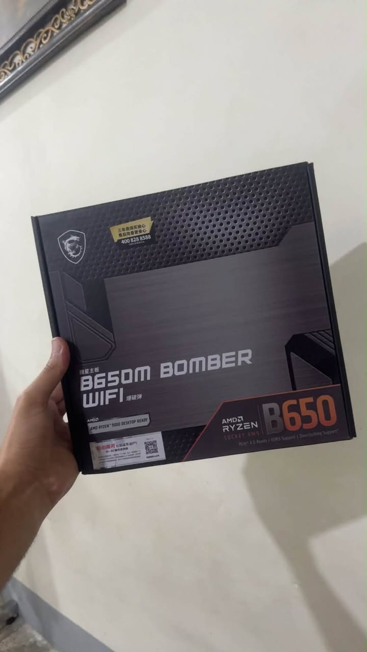 كرت الشاشة: PNY GeForce RTX 5070 12GB GDDR7 OC (EPIC-X RGB)
 المذربورد: MSI B650M BOMBER WIFI
 الرامات: T-Force Delta RGB DDR5 16GB (2x8GB) 6000MHz
 المعالج : R 5 7500 f
التخزين: TeamGroup MP44L 1TB M.2 PCIe Gen4 NVMe SSD
 المبرد المائي: Thermalright Aqua Elite 360 V6 ARGB Black
 مزود الطاقة: Xigmatek Thor T750M V3 750W (80 Plus Bronze / ATX 3.1) 
التجميعه جديدددده وكرايتن القطع كلها موجوده تجي تفحص وتاخذها

مكاني بغداد المشتل توصيل ماعندي 

*********** 
السعر 1,900,000
مليون و 900
