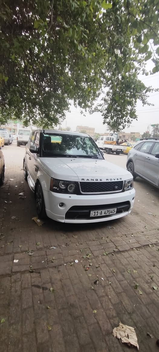 سلام عليكم
رانج روفر سبورت بدون سوبر 
بدون سوبر عادي HSE تنفس طبيعي 
اقوى مواصفات في رانج روفر (اتو بي غراف)
مكفولة عدى شبر في الجاملق الامامي صبق 
1/ لون ابيض لؤلؤي 
2/ 5 بصمات 
3/ 5 ويل كب 
4/ 5 كاميرات 2 في الدعامية 
5/ صندوق كهربائي و شفط 
6/ كشنات جلد و مخمل
7/ كشنات ترحيب + حضن + نفخ + خزن ميموري 
8/ أستيرن كهربائي و ترحيب اوتو + شفتات في الاستيرن
9/ سقف كنتارة + تكم كنتارة 
10/ 11 يرباكات + تحت الاقدام 
11/ فتحة سقف سلايت روف 
12/ جام اوتو + تنزيل و تصعيد عن بعد 
13/ ثلاجة وصطية + شاشة أعطال و شاشة تحكمات 
14/ شاشات خلفية + تابلت في المسند الوسطي الخلفي 
15/ لايتات ابيض ثلجي زينون + كشافات زينون 
16/ جكات جوبلس تعلي تنصي 
17/ 5 وضعيات سياقة 
18/ مري شفط + قلاب عند البك 
19/ دبل جكمجة + سماعات هارمن كاردن 
20/  فور ويل 
21/ نيكلات + تكم اسود بلاك 
اخم تاير جديد + جوبلس جديد + ماطور رفع جديد+ فيتبم جديد 
عدد كاملة من سبير و جك و سباين 
رقم بغداد شبه مميز مكاني بغداد الأورفلي السعر 132 بيها مجال 
***********
