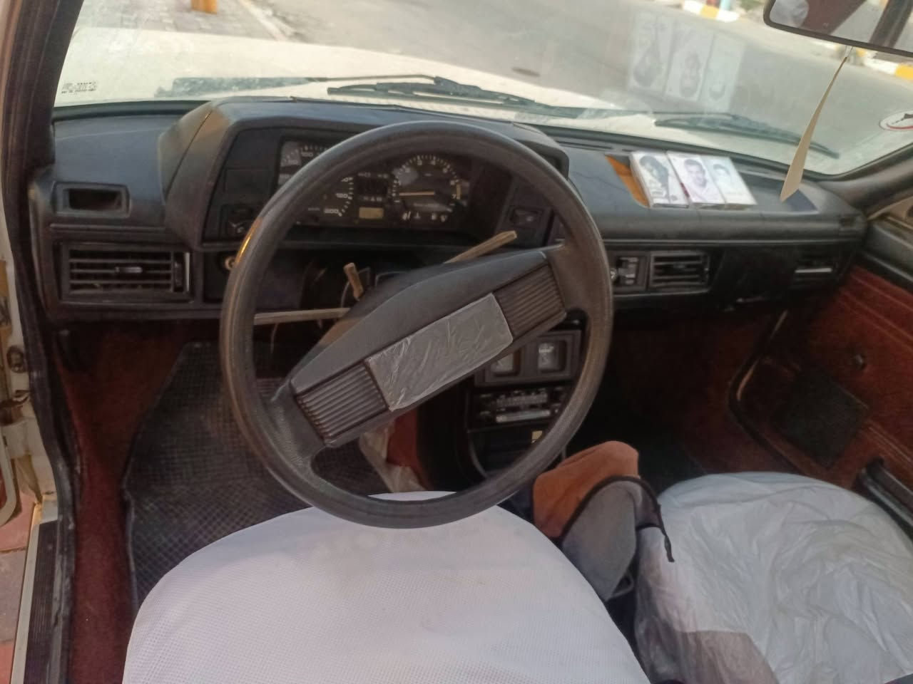سلام عليكم برازيلي البيع موديل 85 سيار بلاد مكفوله من صبغ والمعجون والخياس سيار جديد فقط بيه بارد بلجاملغ الكدام اليمن سياره سنويه لل 30  حداده جديده سياره جاهزه فقط تبريد مايشتغل كهرابيات كله شغاله من طول الطول شراي اتصل وانه خادم مكان السياره ناصريه 
***********
